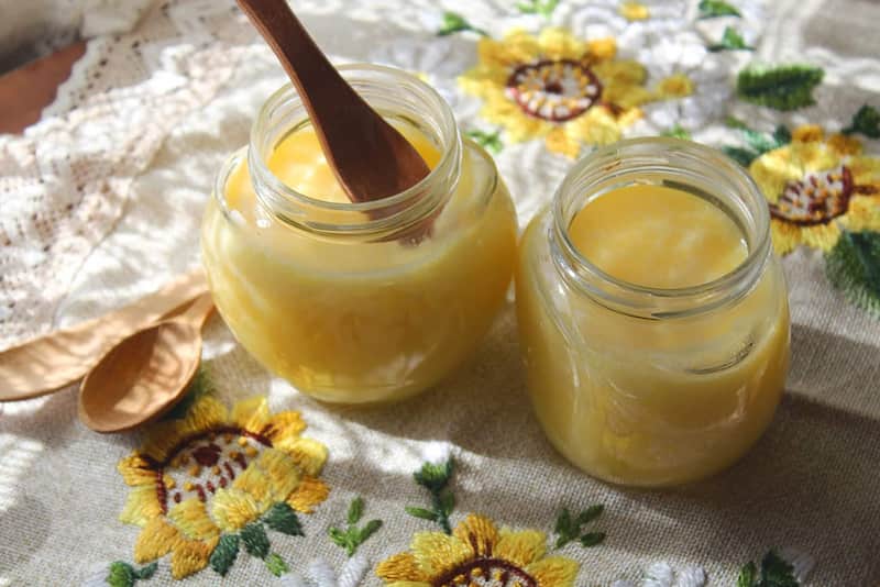 ژل رویال درجه یک با کیفیت تهیه شده از بهترین زنبورستان‌های ایران